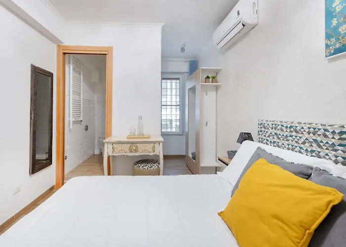 Retro Guest House