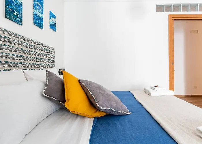 Retro Guest House